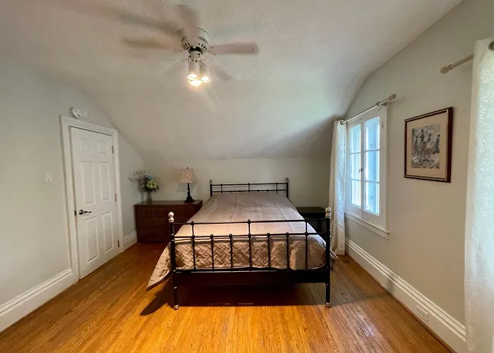 Room B In The White House